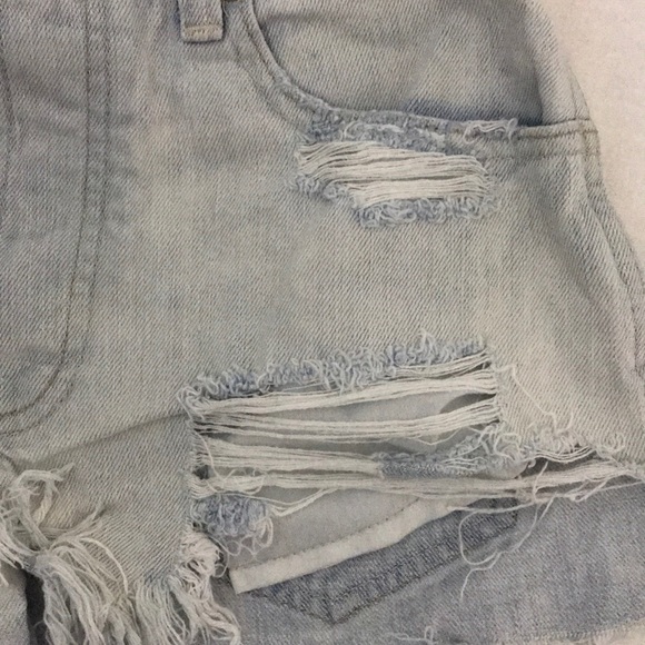 Abercrombie & Fith shorts - Picture 3 of 4